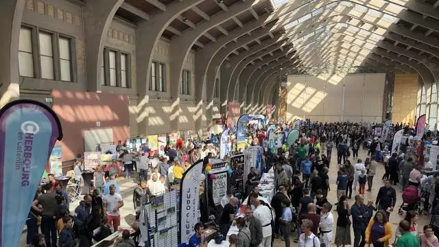 Forum des associations à Cherbourg dans les locaux de la cité de la mer